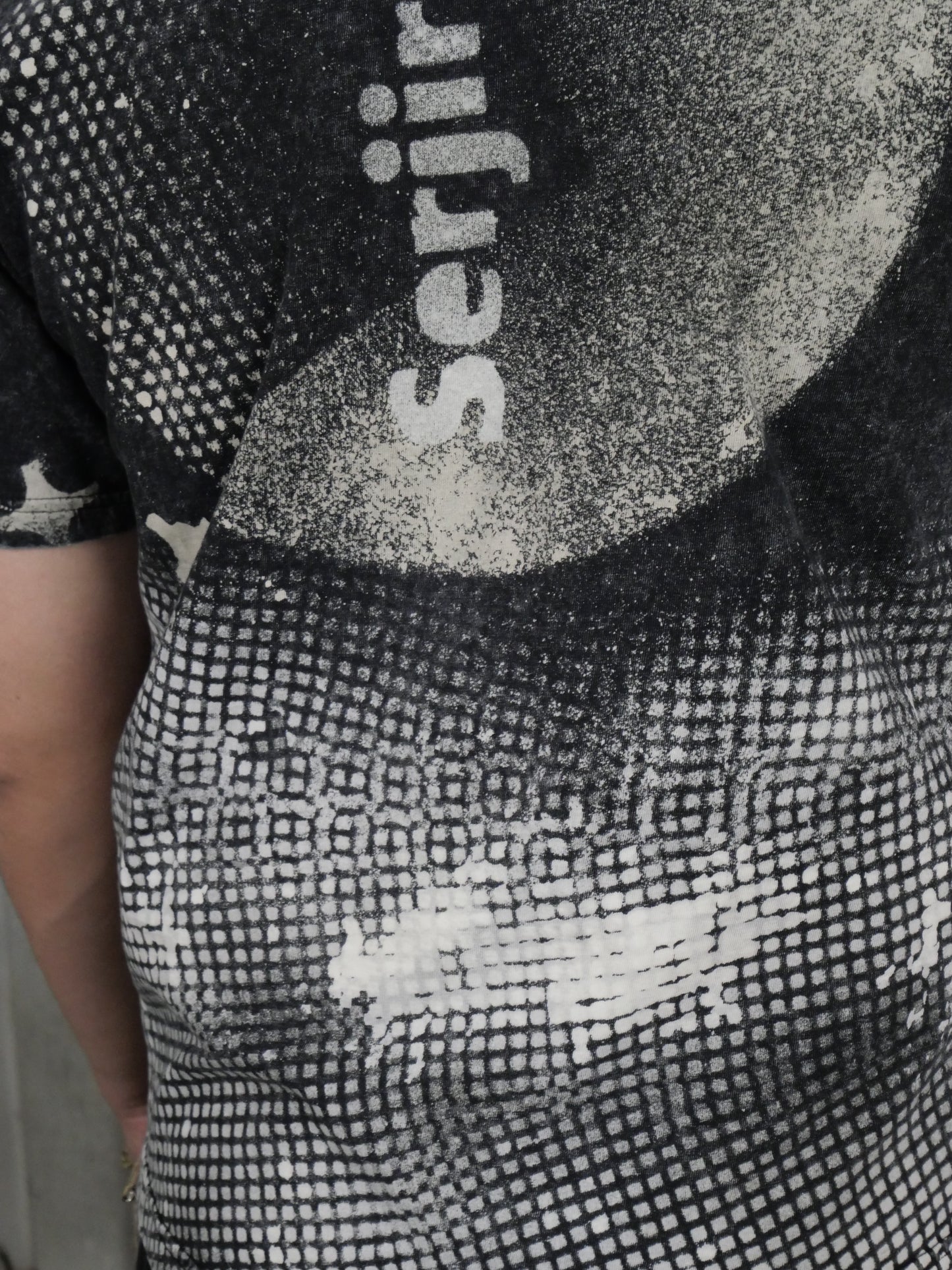 Medium 1/1 Serjirism Wearable Art - T-Shirt