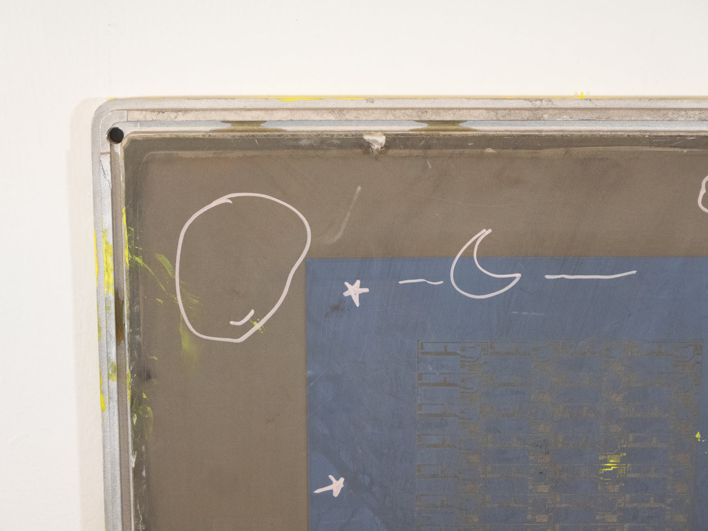 "Bad Screen Streets"