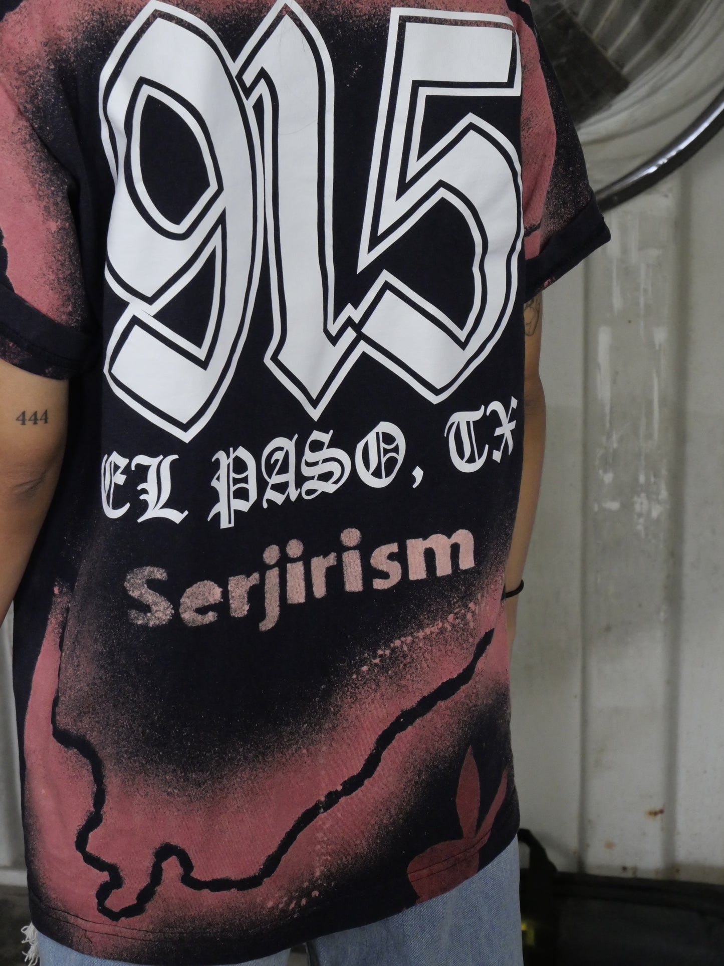Medium 1/1 Serjirism Wearable Art - T-Shirt 915